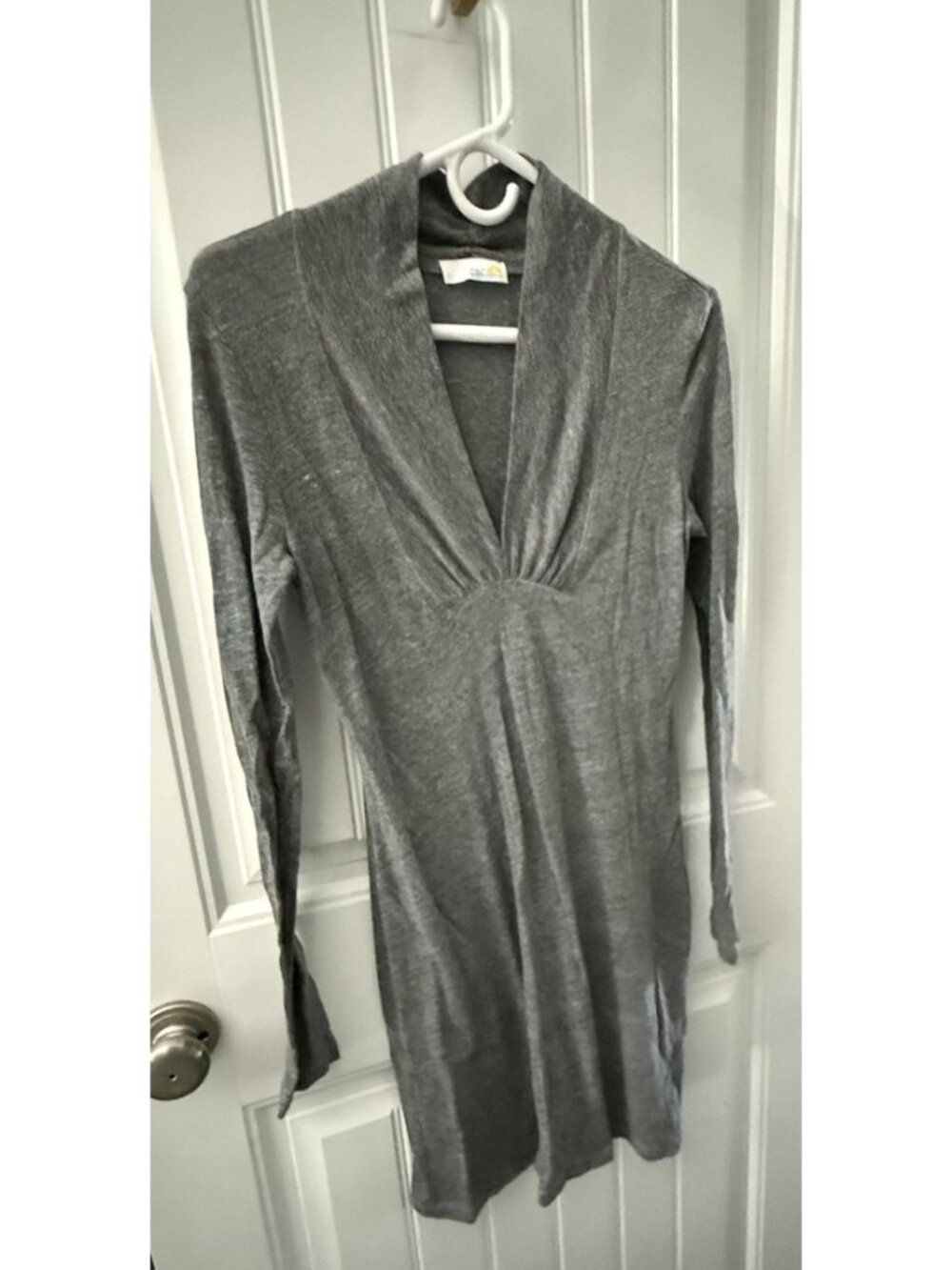 Mini Dress Long Sleeve Small Gray V Neck C&C California USA Neutral Basic - Picture 1 of 5